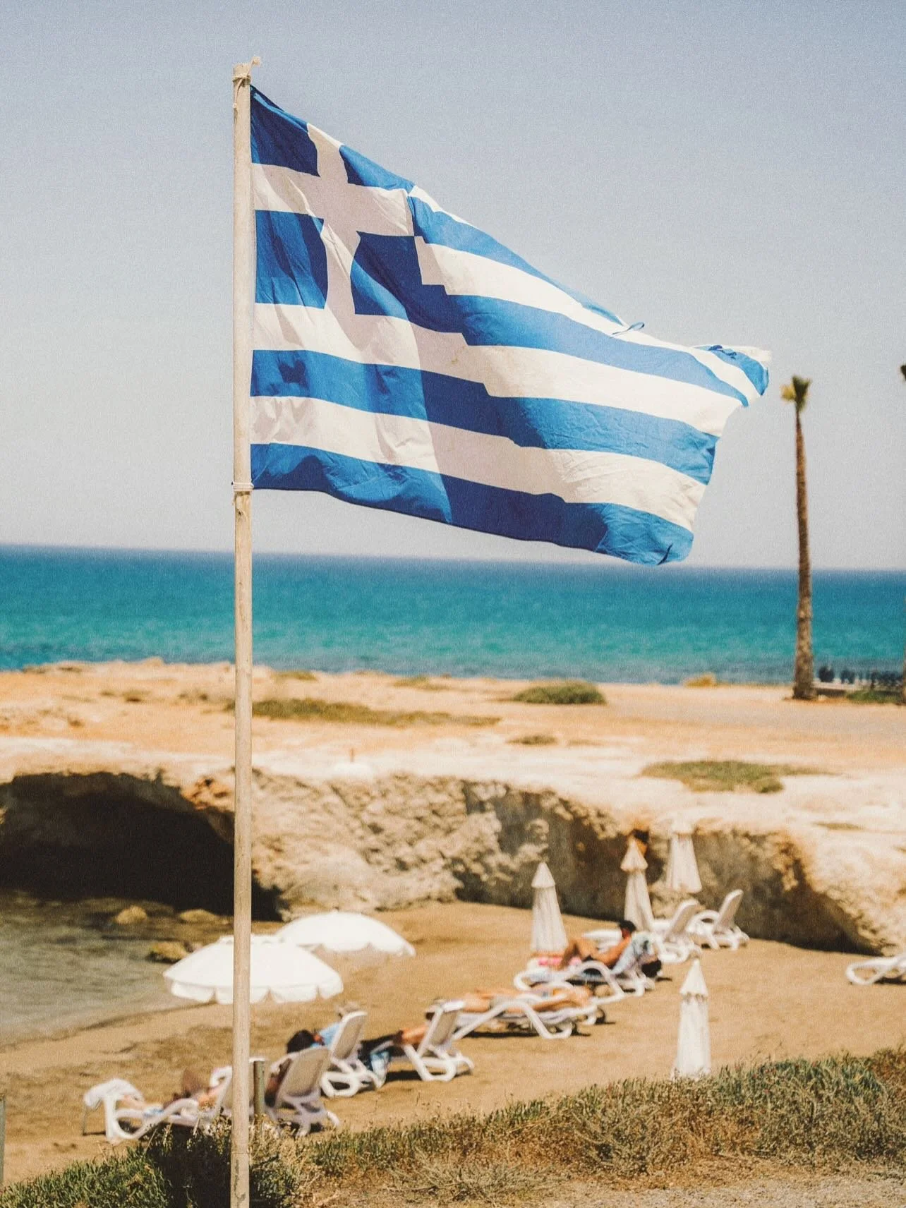 Wild coastlines, raw beauty and pure Cretan magic / DIO 🧿 

#Crete #Beach #WeekendVibes #SeaEscape #Dio #Diogreece #Sunshine #Rawbeauty