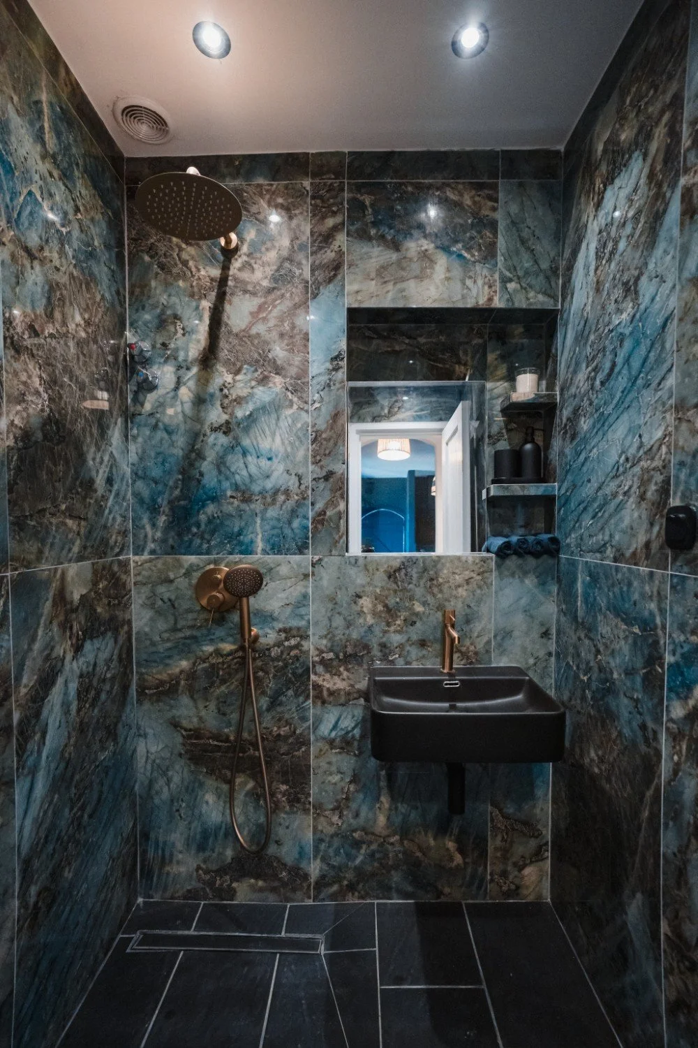 Dio Casa 14 (Custom).jpg
