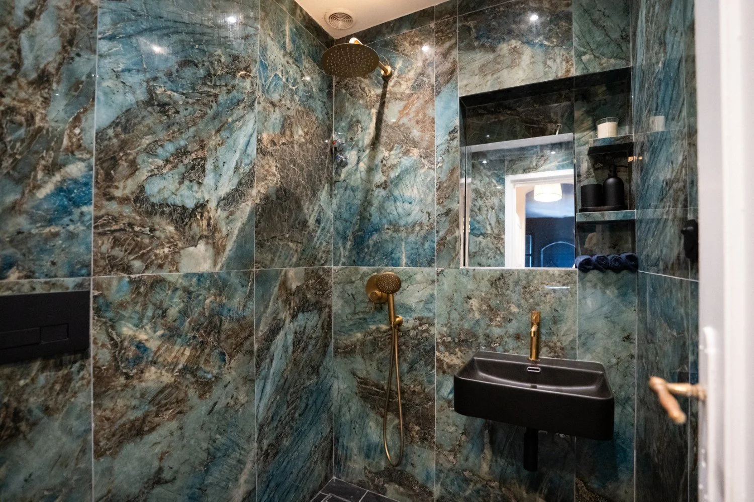 Dio Casa 11 (Custom).jpg