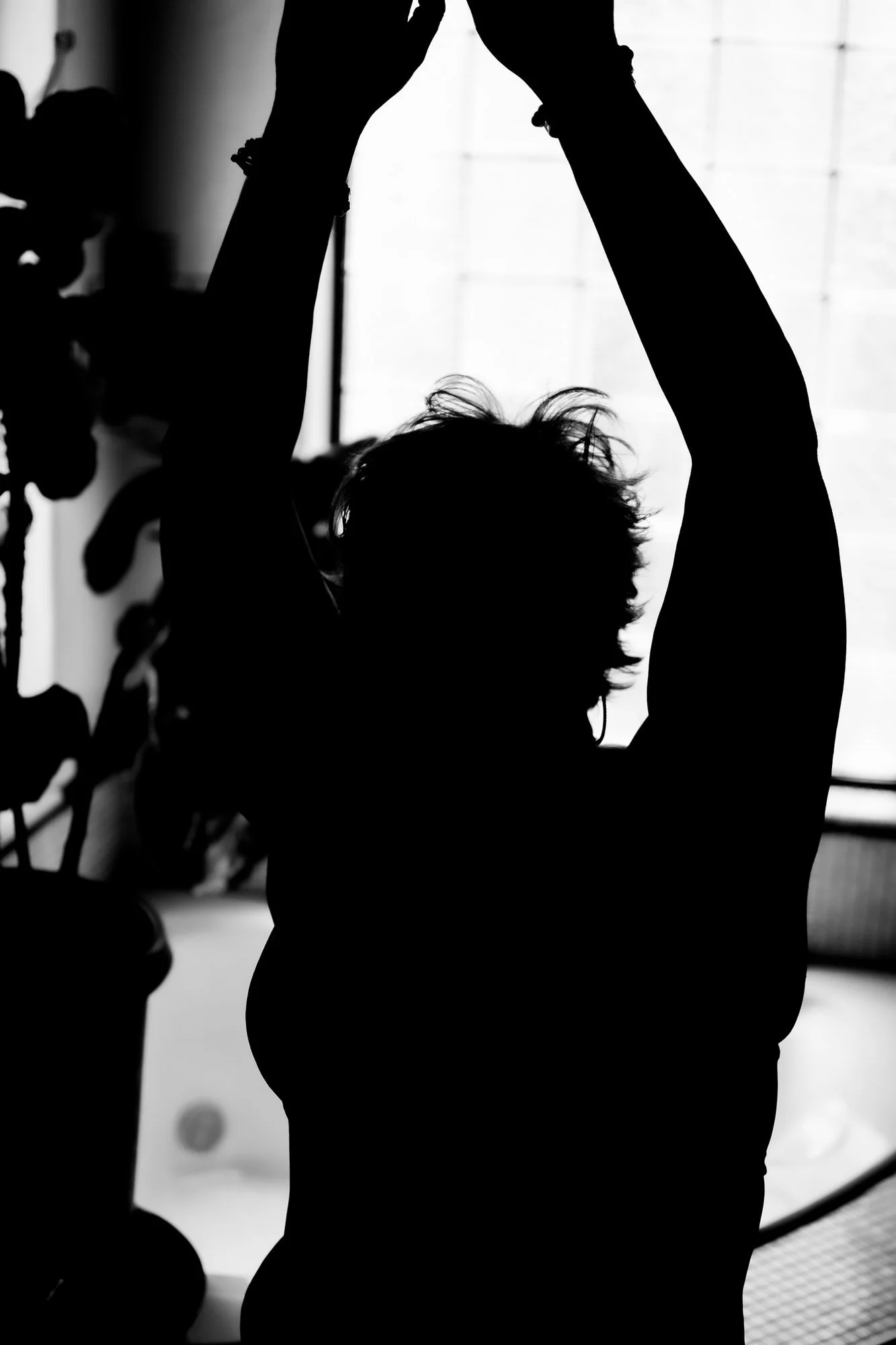Elegant portrait photography for women over 40 focused on confidence, femininity, and timeless beauty.