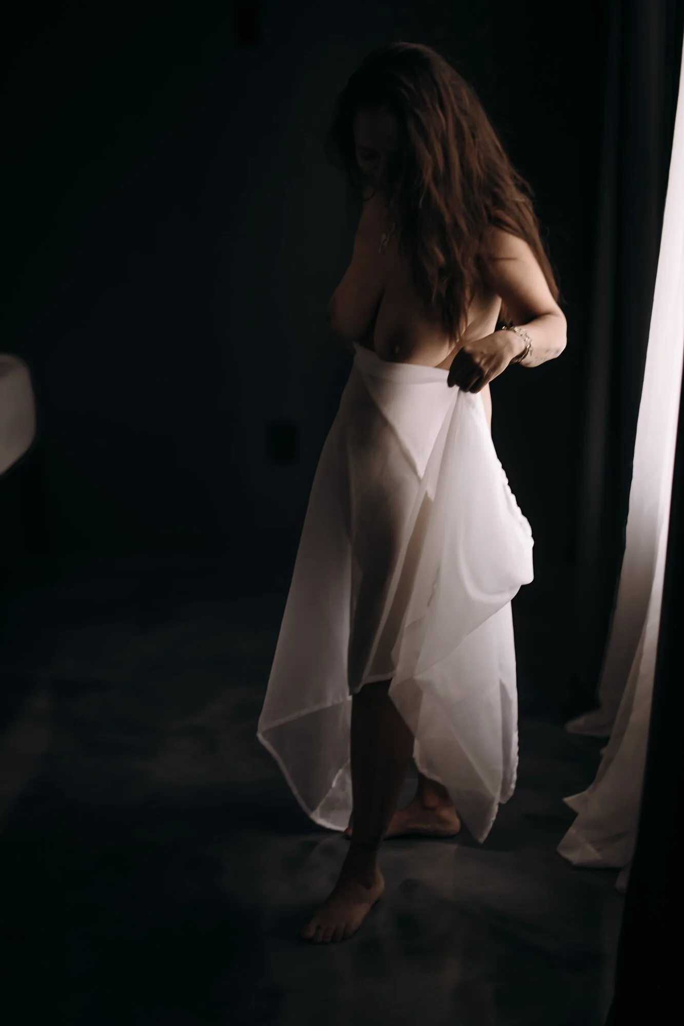 boudoir-photography-for-women-who-want-more-coverage.jpg.jpg