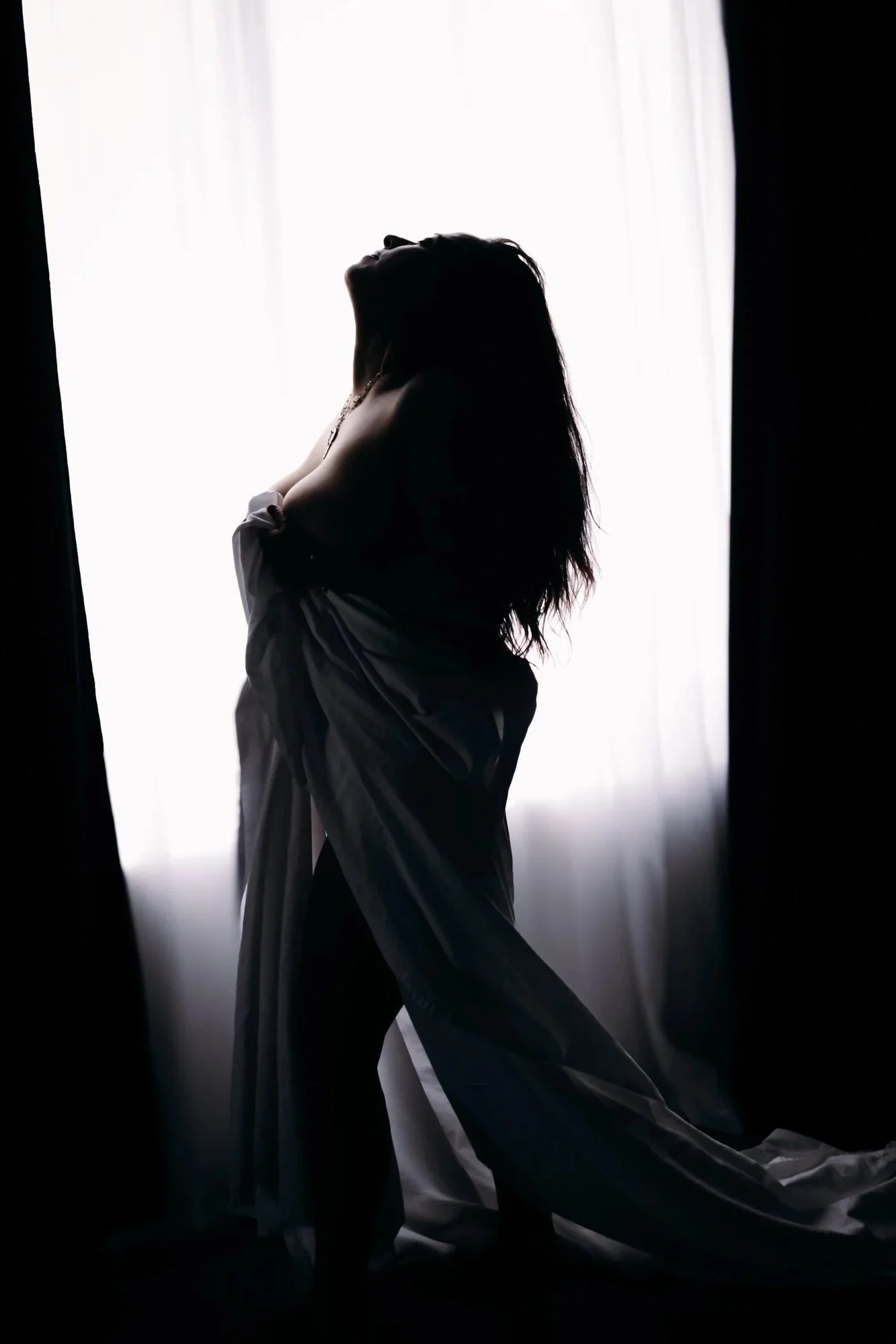 comfortable-natural-boudoir-photography-experience-tucson.jpg.jpg