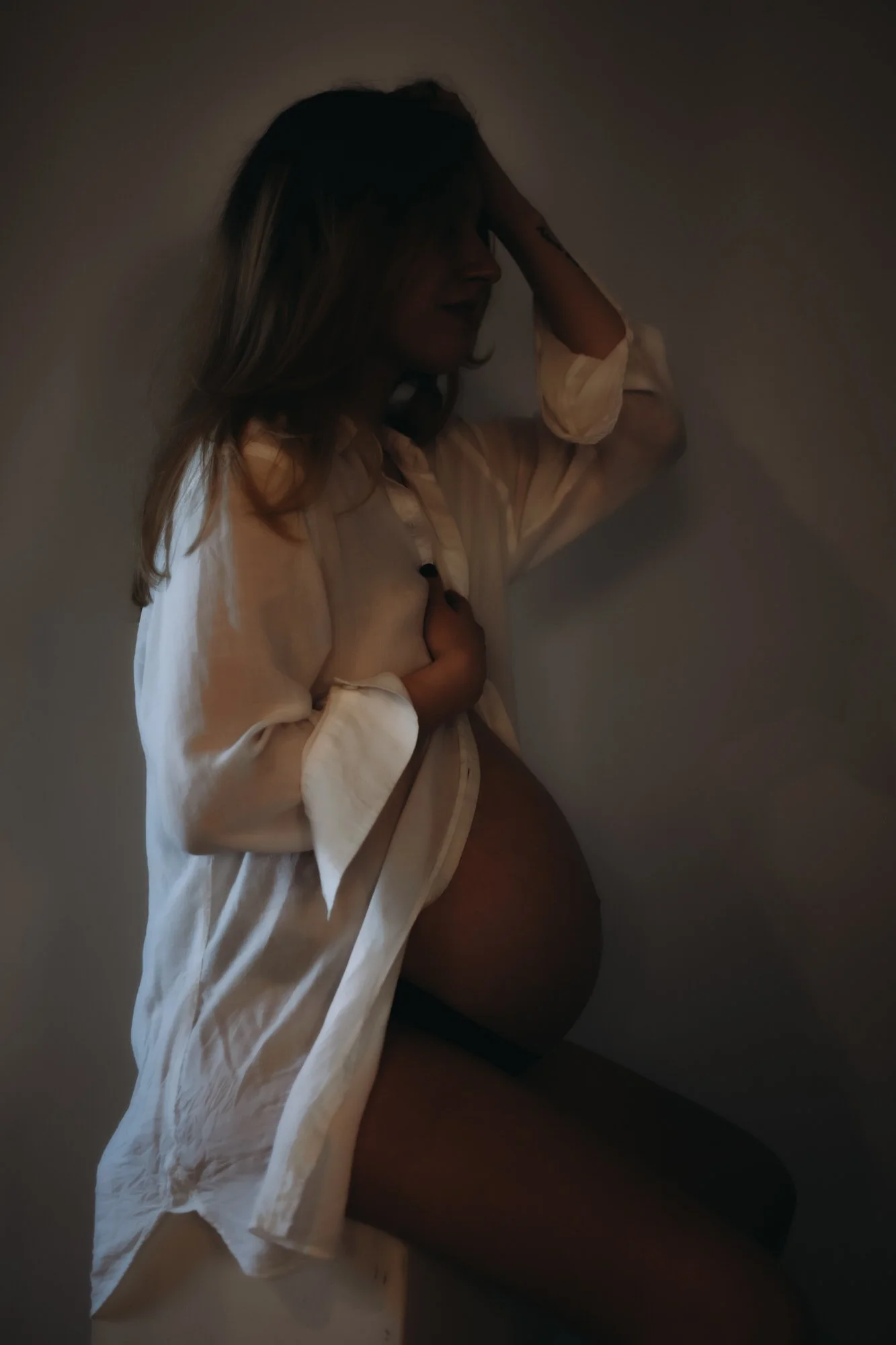 fine-art-maternity-pregnancy-photo-shoot-tucson-arizona1.jpg