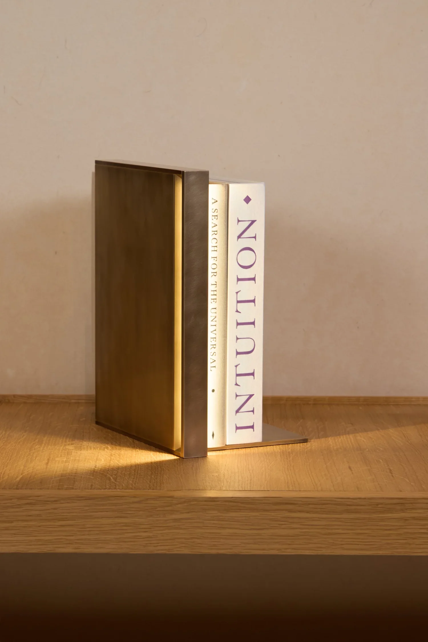 GL x STUDIO KO, BOOKLIGHT
