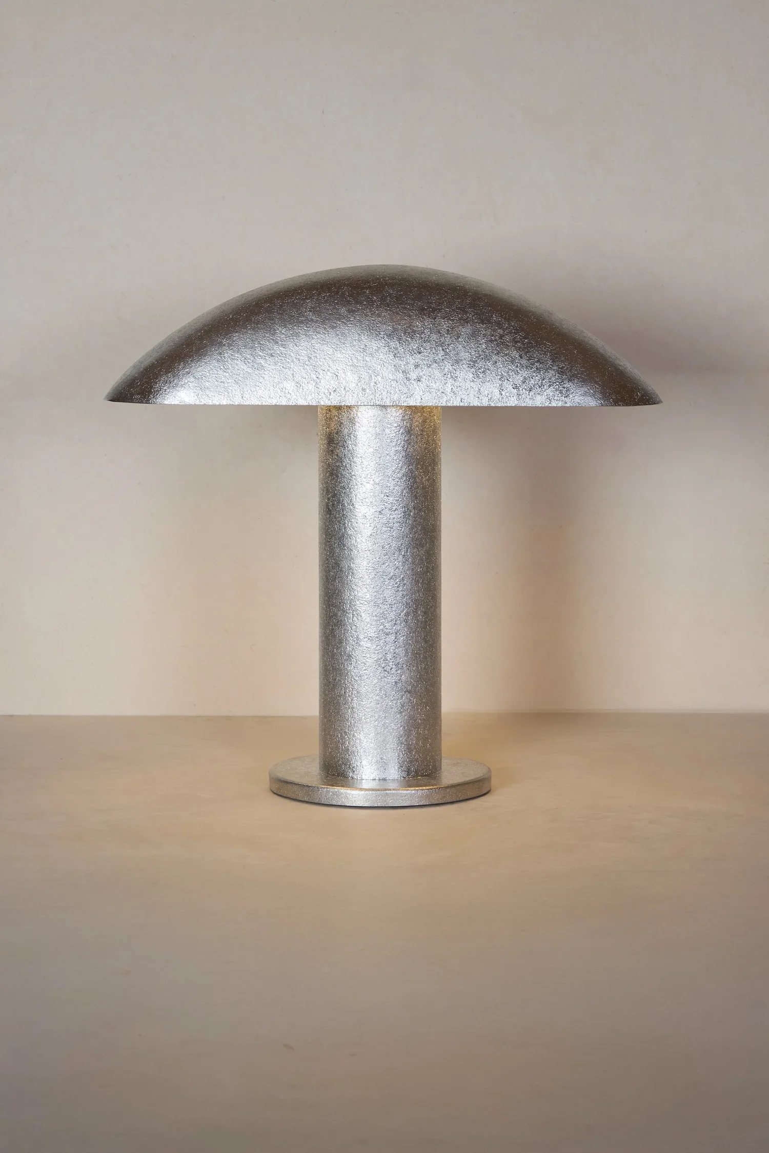 NEZU TABLE LAMP, PEWTER
