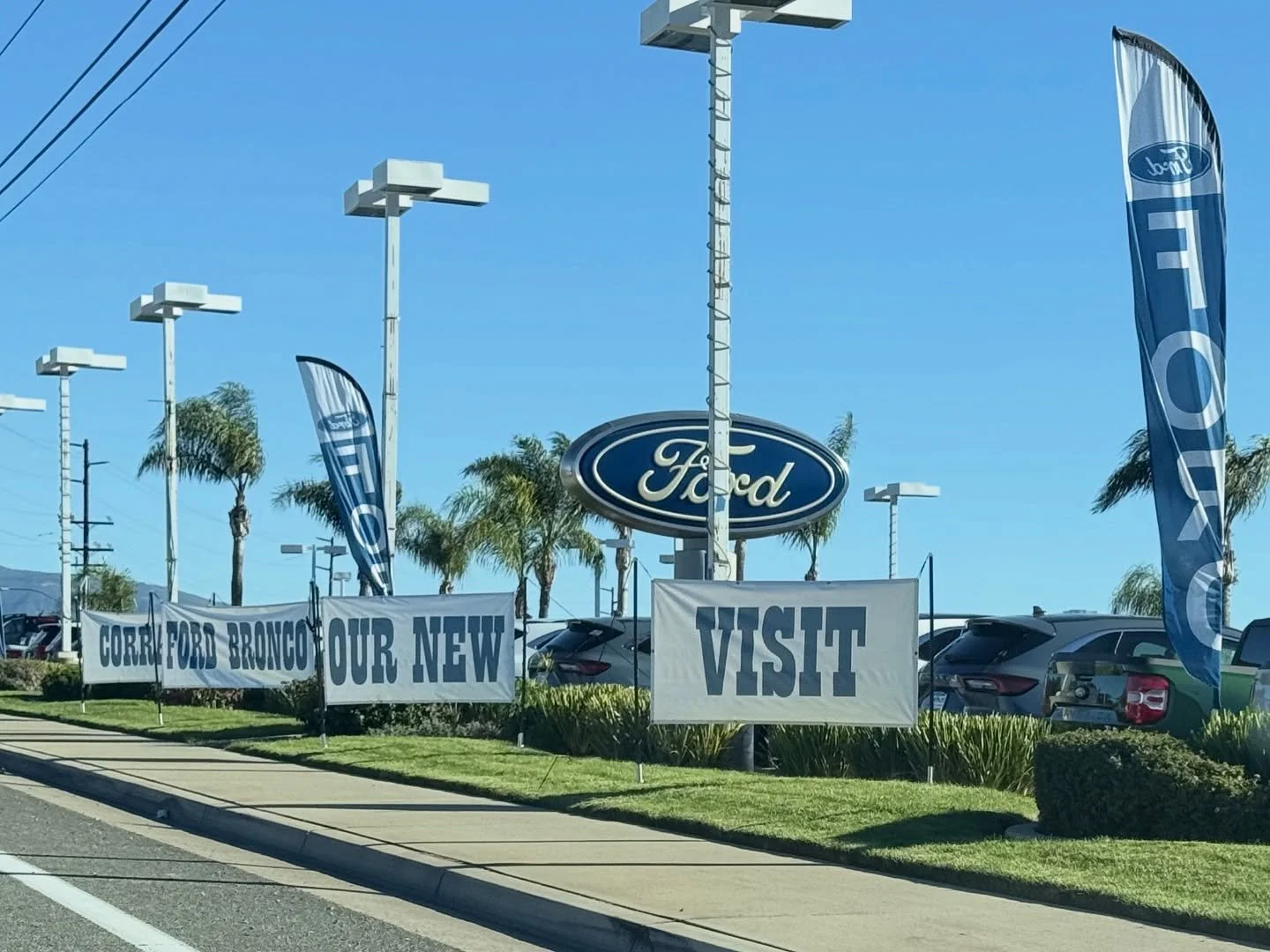 🏇 Saddle up for something bold! Gosch Ford&rsquo;s new Bronco Corral just got its finishing touch,&hellip; custom banners produced by the Brand XTR team.  Because great vehicles deserve great branding.

#BrandXTR #GoschFord #BroncoCorral #OutdoorBra