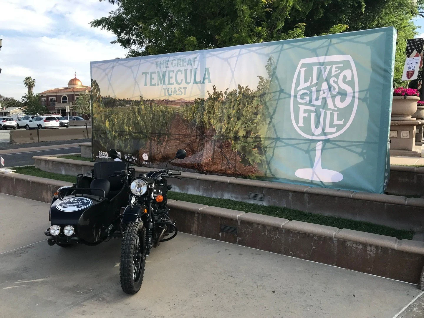 Set up. Stand out. Pack down.
Pop-up backdrops turn temporary spaces into branded experiences in minutes.
Perfect for events, launches, and activations that travel. ⚡️ 

#PopUpEvents #EventBranding #PopUpBackdrop #ExperientialDesign #TradeShowGraphic