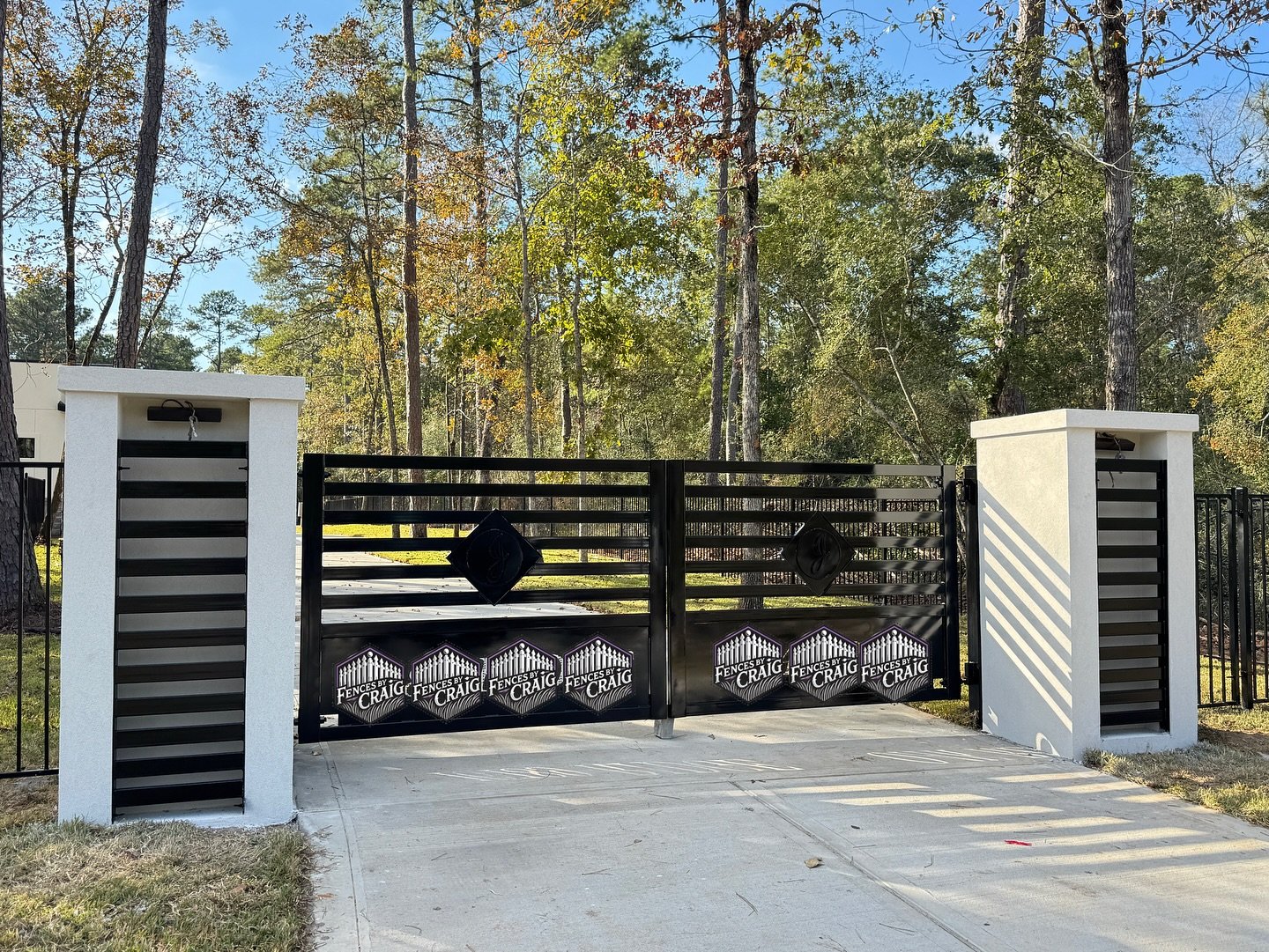 Sleek lines, clean welds, and a modern finish &mdash; this driveway gate came out exactly how the customer wanted. Proud of the work our team puts in every day. Fences By Craig &bull; Free quotes &bull; Quality you can trust. *customers address was c