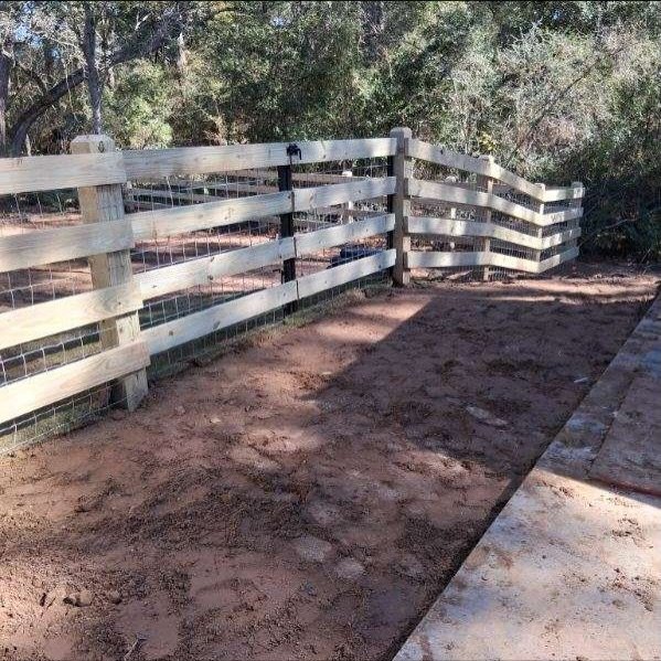 Just wrapped up this 4ft corral fence &mdash; built stronger than the standard. Instead of 1x6 corral boards, we upgraded to 2x6s for added durability and to meet HOA requirements. Quality that looks good and lasts. 👌 FENCES BY CRAIG