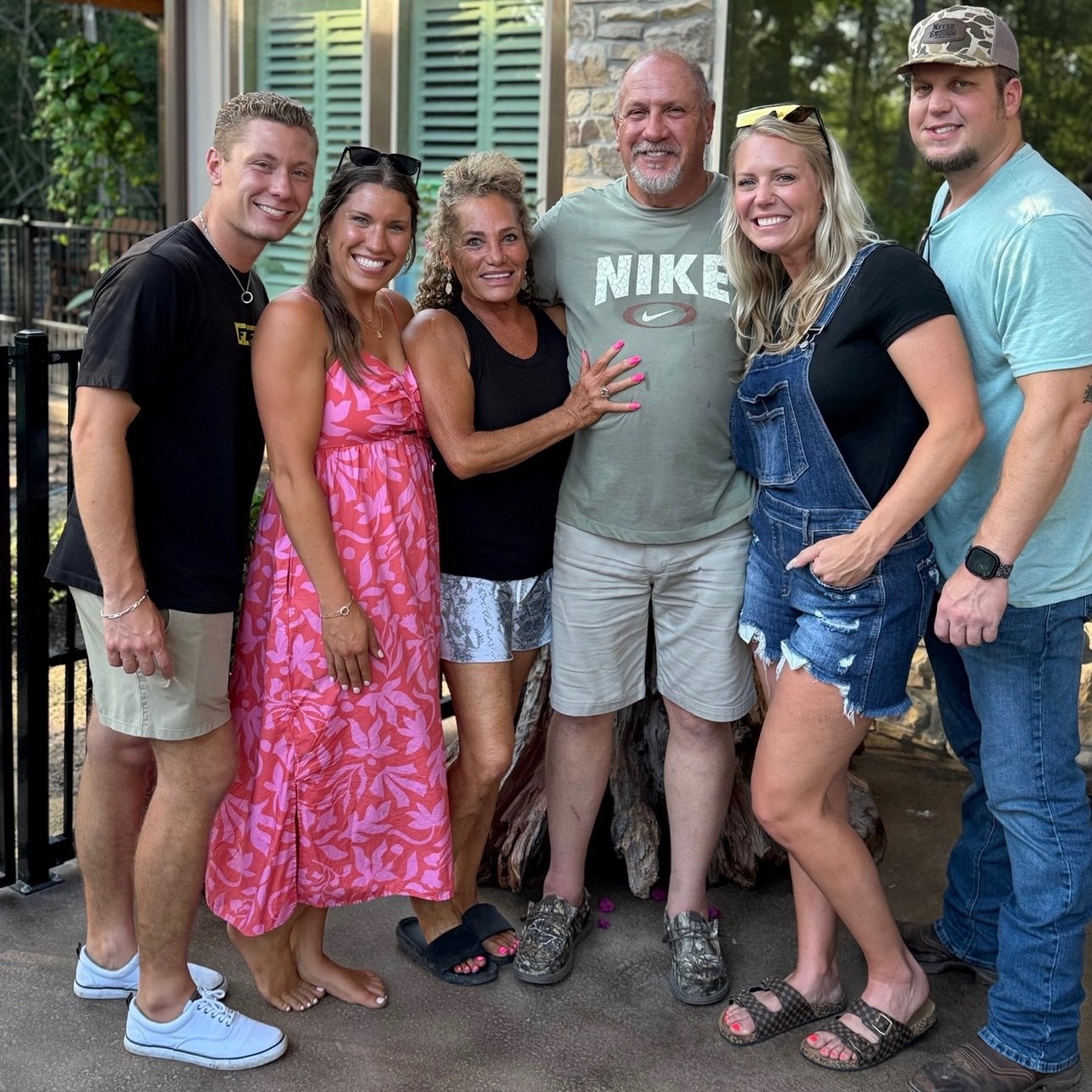 Merry Christmas from Fences By Craig 🎄✨
We&rsquo;re incredibly grateful for every customer, referral, and opportunity this year. Thank you for trusting us with your homes and businesses&mdash;it truly means everything to us. Wishing you and your fam