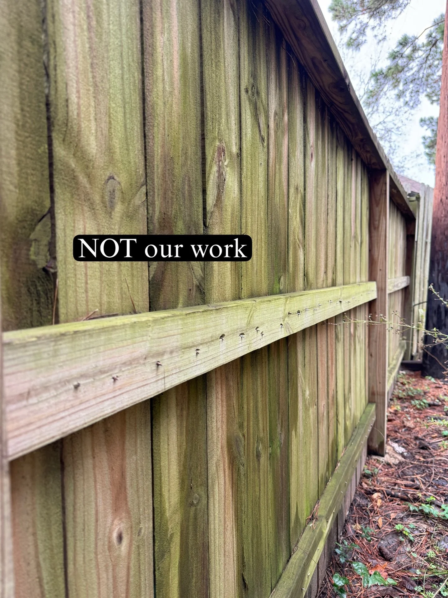 ⚠️ Beware of who you hire.
Poor workmanship like this leaves exposed nails, creating serious safety hazards for kids and pets playing in the backyard.
At Fences By Craig, safety, quality, and proper installation are never optional &mdash; they&rsquo;