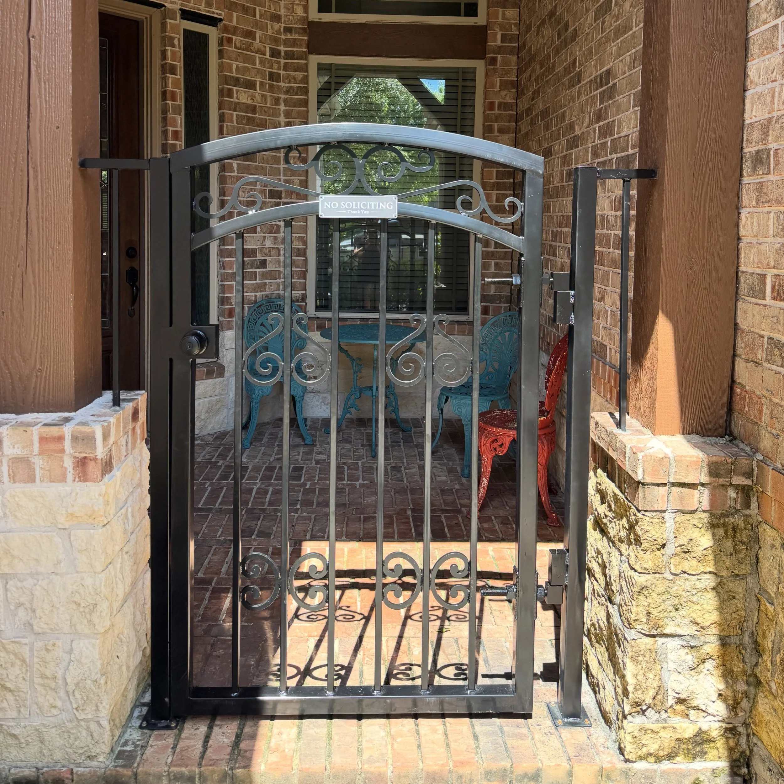 Your front porch deserves more than a basic gate. 👌

This custom iron porch gate was built to add security, style, and curb appeal all in one. From the smooth arch design to the detailed scrollwork, every piece was fabricated specifically for this h