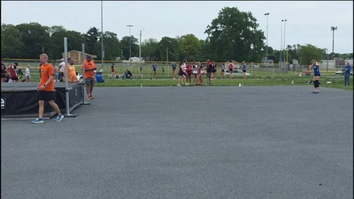 Congrats to Brooklyn on qualifying for next weekend's IESA State Finals in high jump with this qualifying jumps of 1.41m (4-7.5)! It has been fun not only being her trainer over the last four years but also being her high jump coach the last two. Con