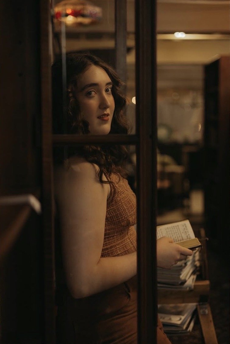 Antique Shop Book Nook Portraits