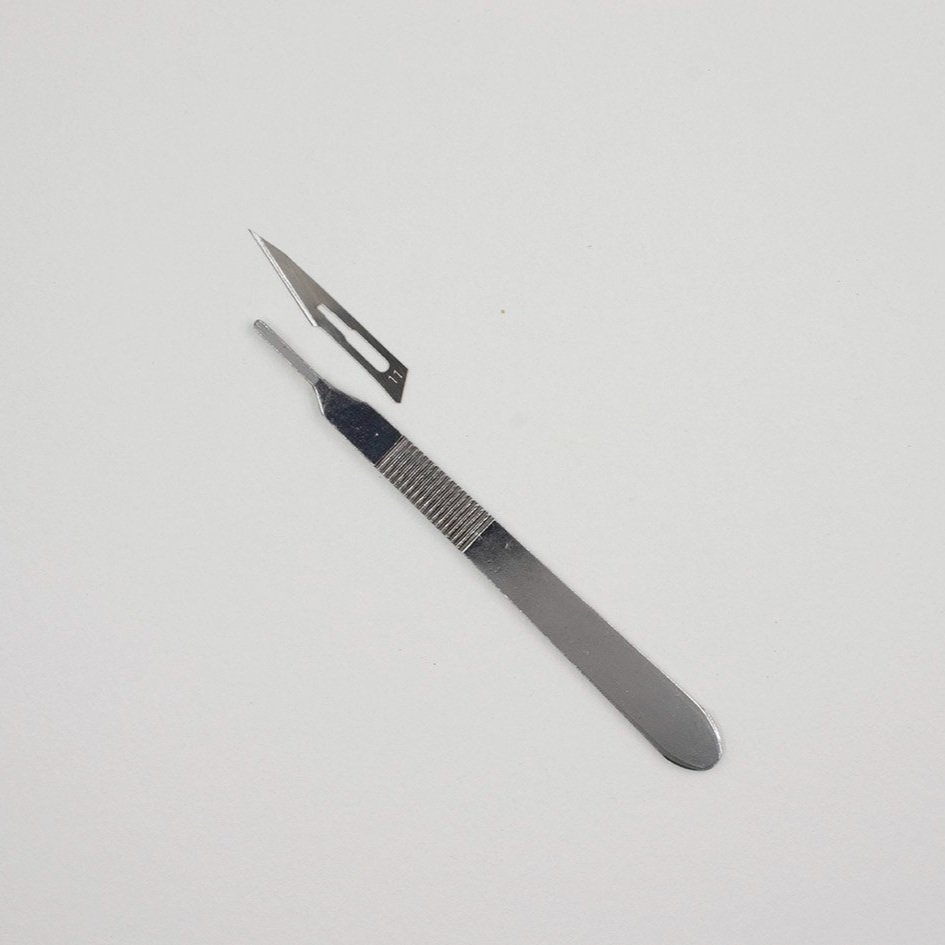 Scalpel+Handle+with+Blades-3.jpg
