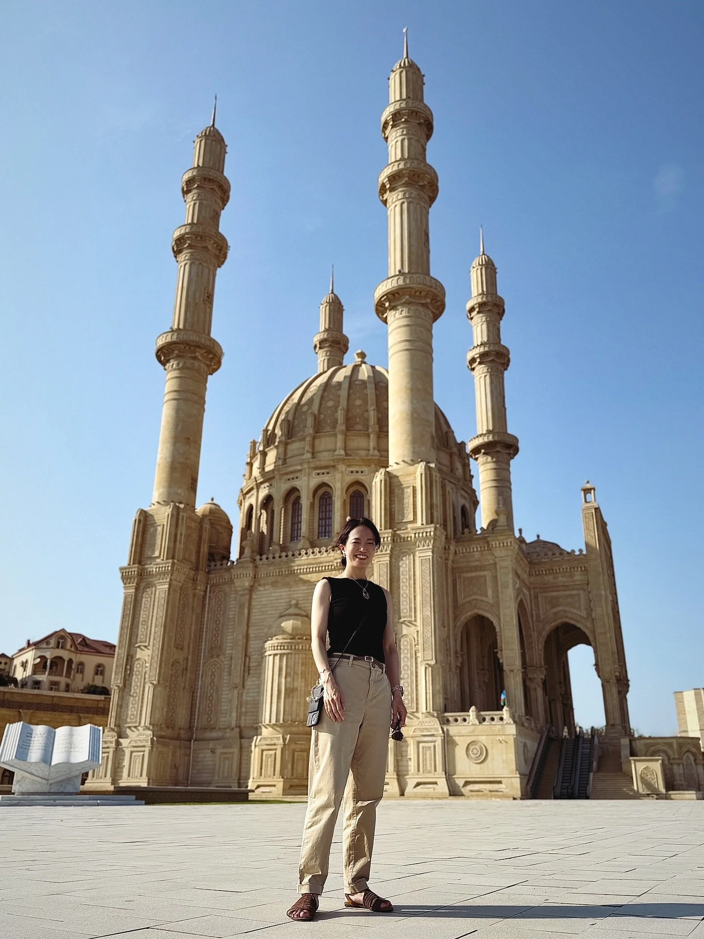 I&rsquo;m so blessed to be here🙏🏻

#heydarmosque in #baku #azerbaijan