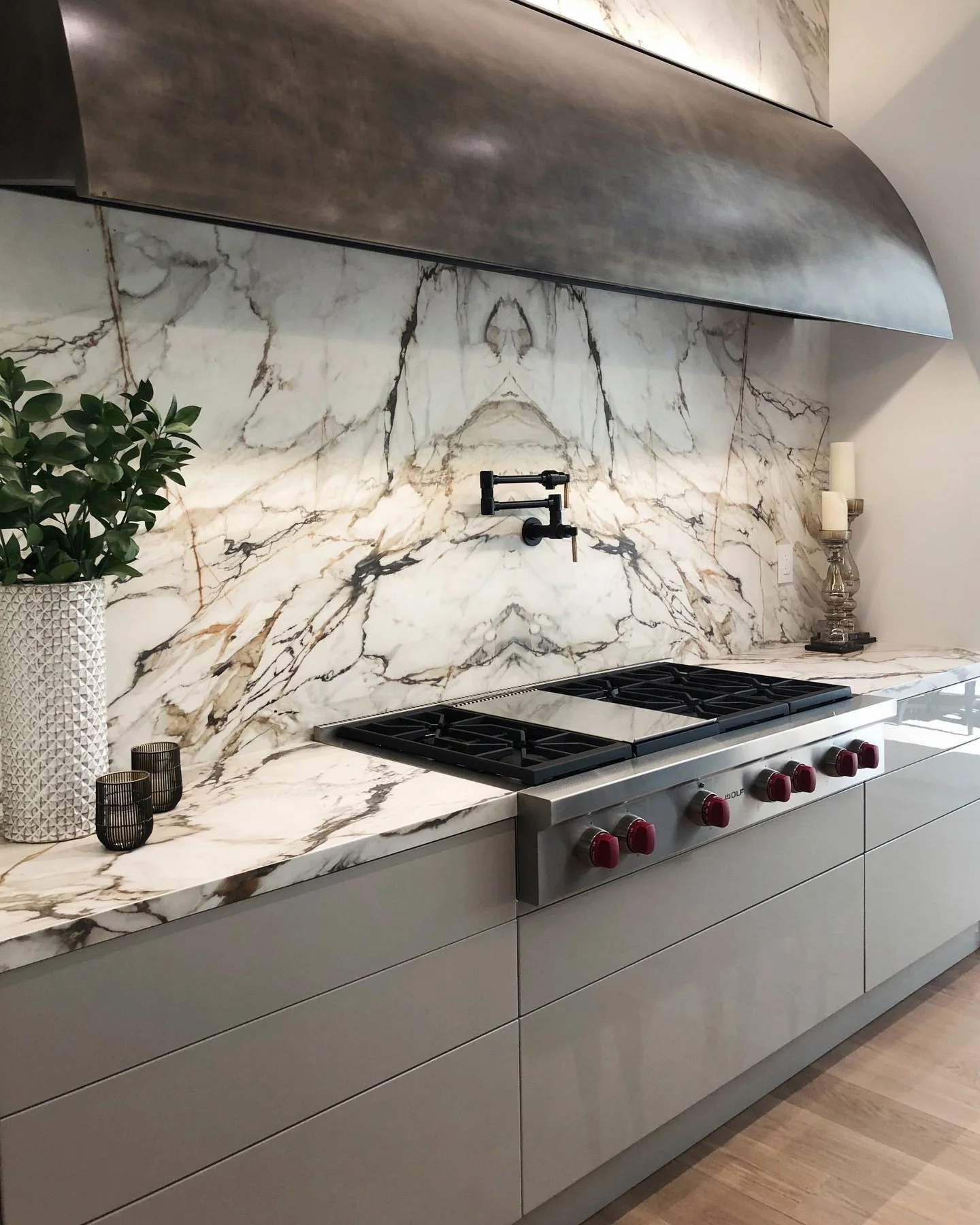 Quiet luxury, shaped by material honesty and architectural clarity. Thoughtful materials and tailored millwork come together with subtle contrast&mdash;nothing forced, nothing excessive&mdash;creating a kitchen that supports daily life and feels time