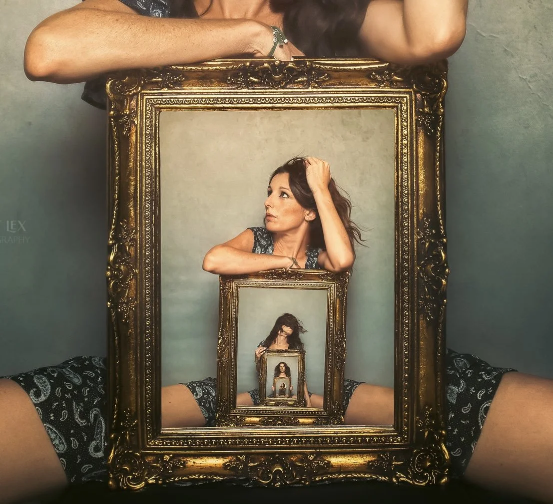 Autorretrato-espejo-agosto 3.jpg