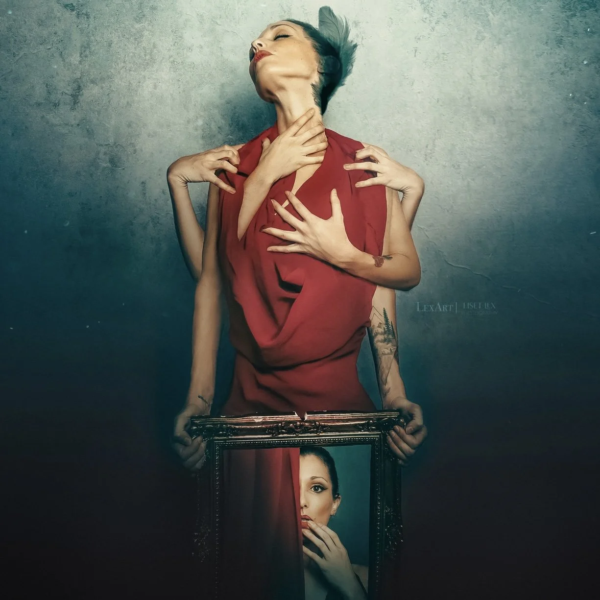 Lidia-Manos-autorretrato 4.jpg