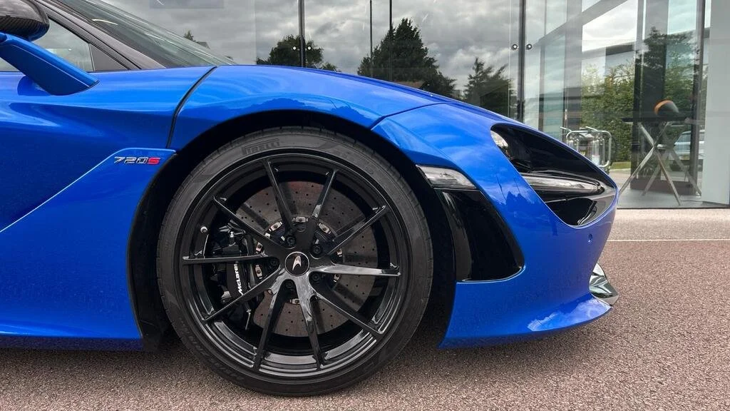 720S 3.jpg