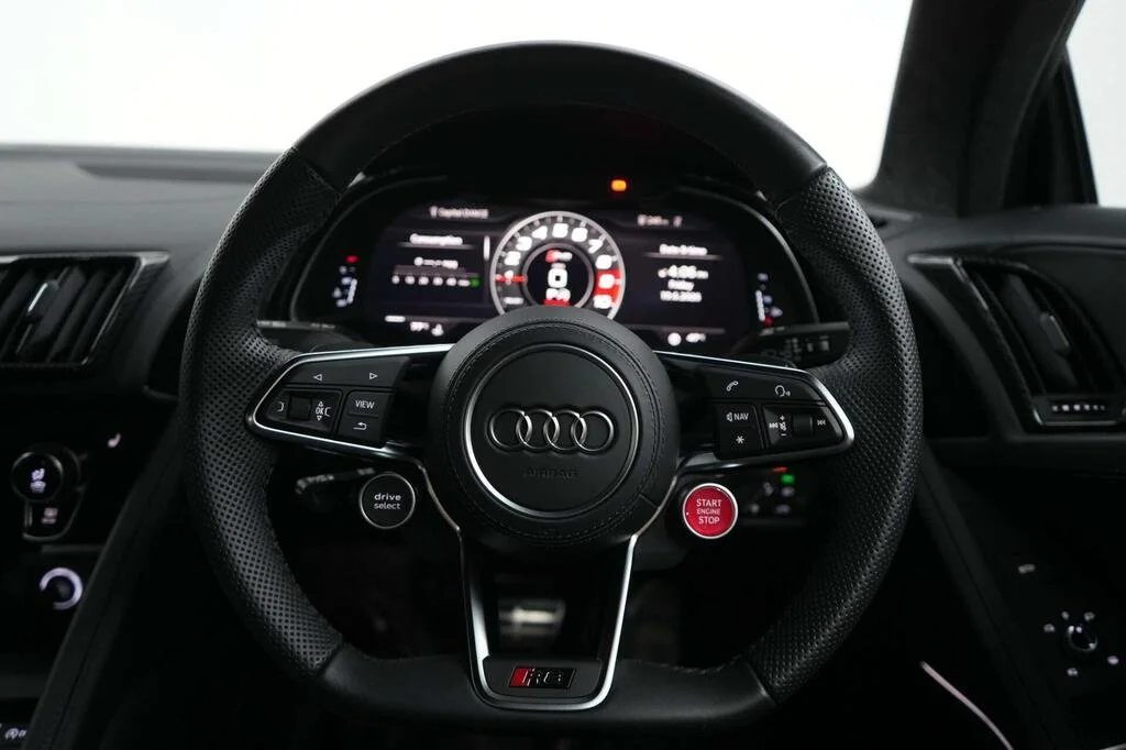 R8 13.jpg