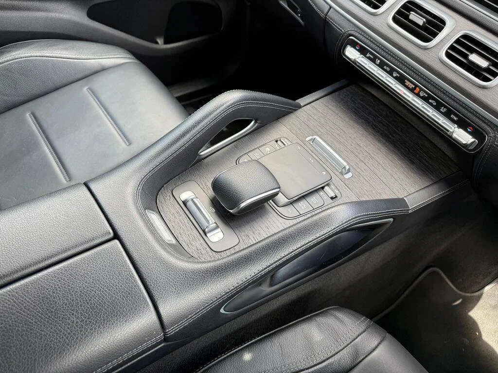 GLE 11.jpg