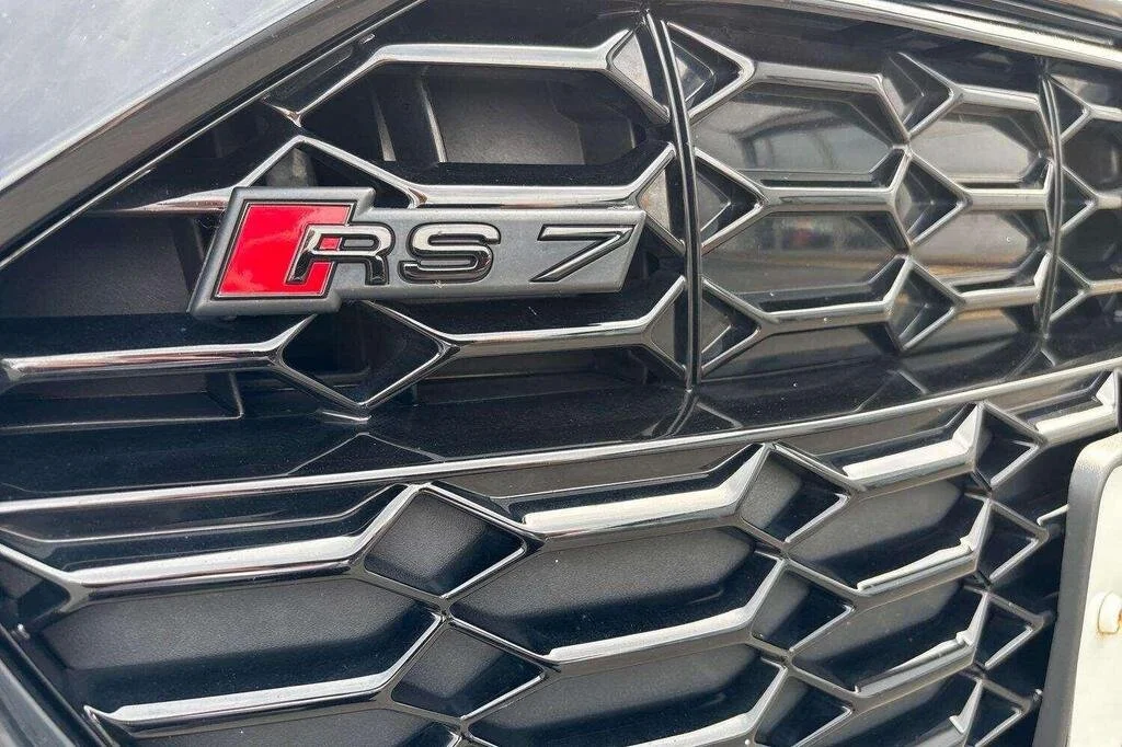RS7 14.jpg
