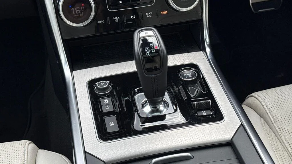 XE 10.jpg