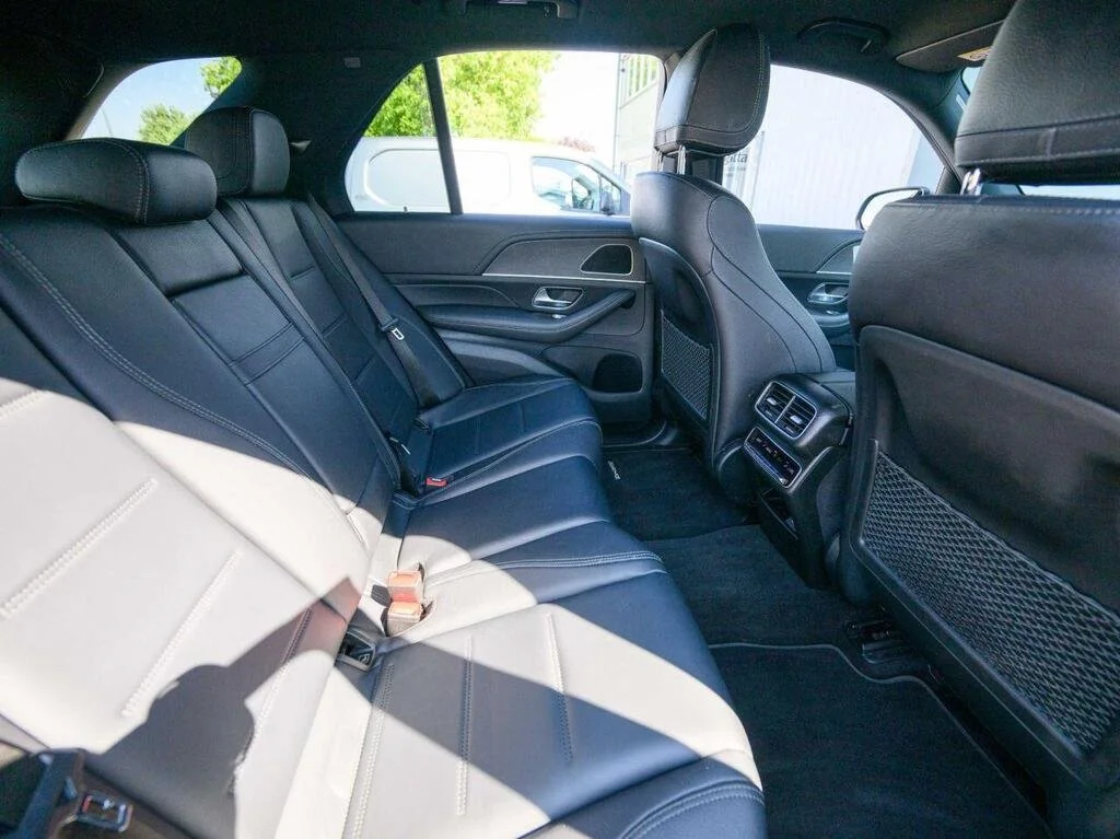 GLE 7.jpg