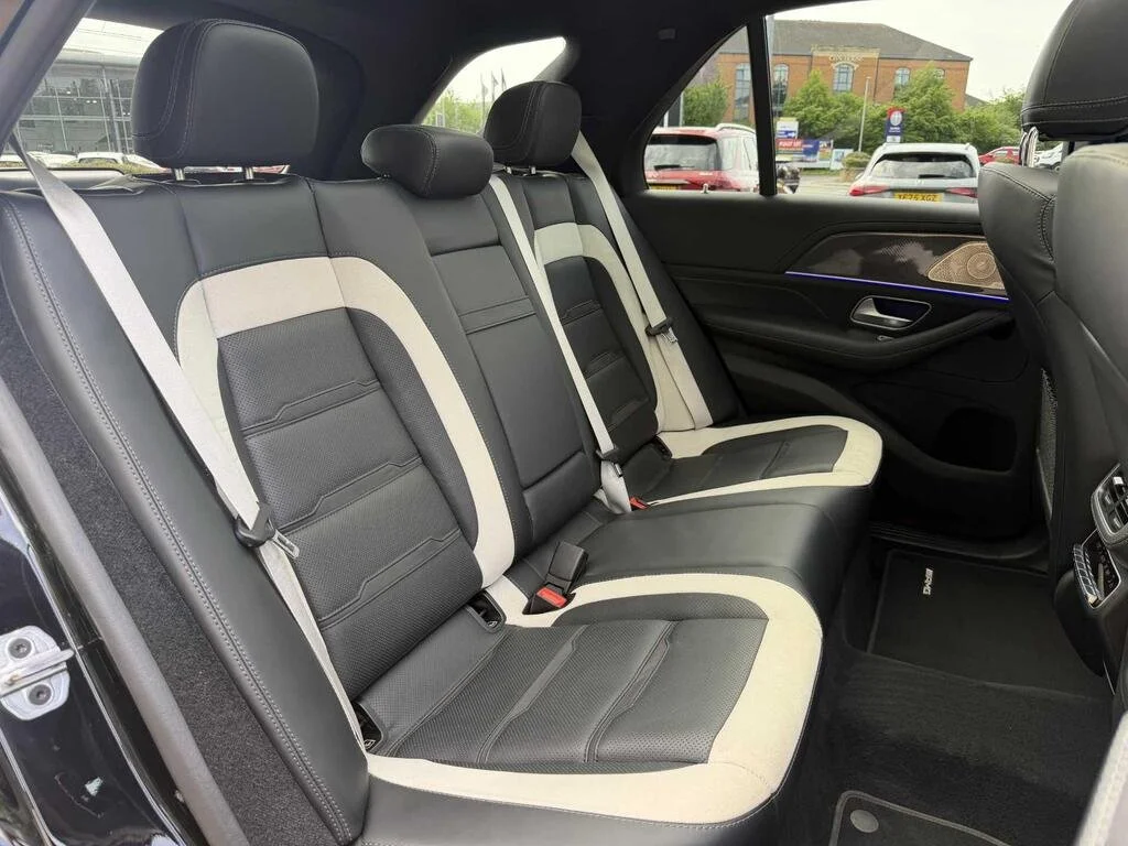 GLE 7.jpg