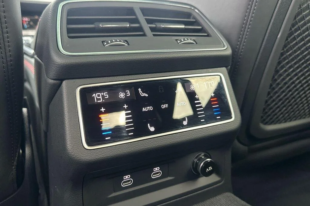RS7 11.jpg