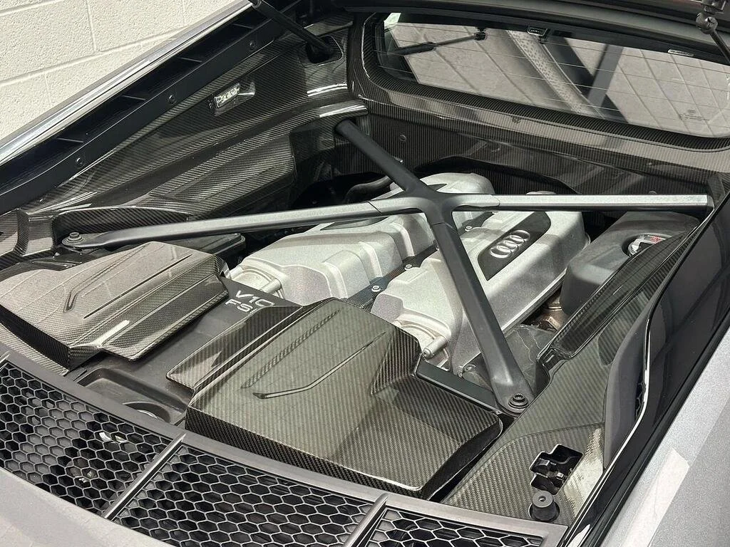 R8 16.jpg