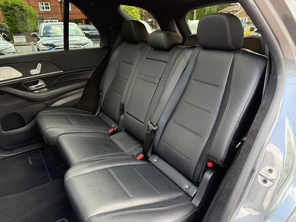 GLE 7.jpg
