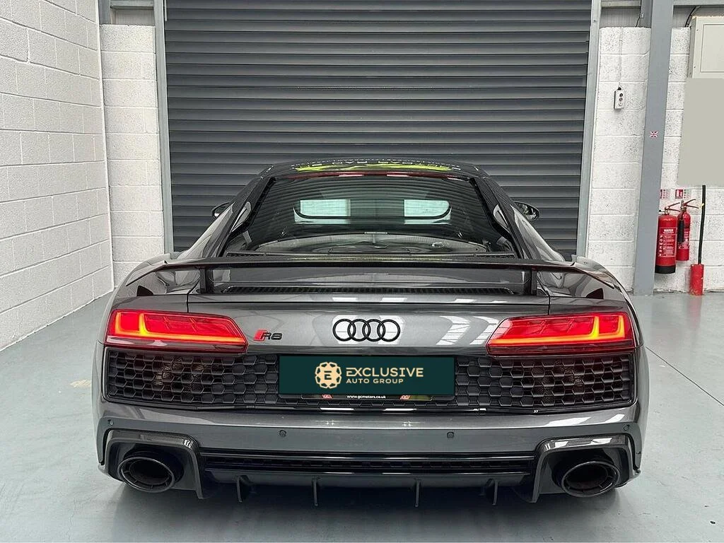 R8 5.jpg