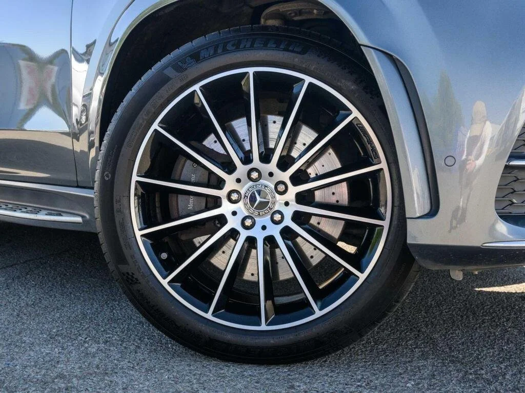GLE 3.jpg