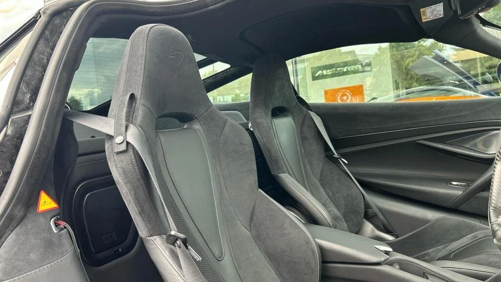 720S 6.jpg