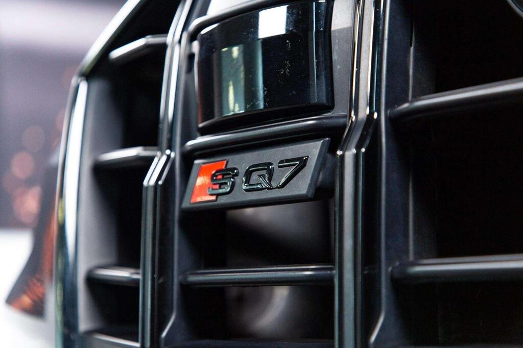 SQ7 11.jpg