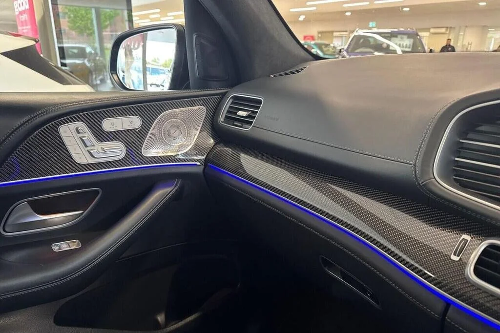 GLE 11.jpg