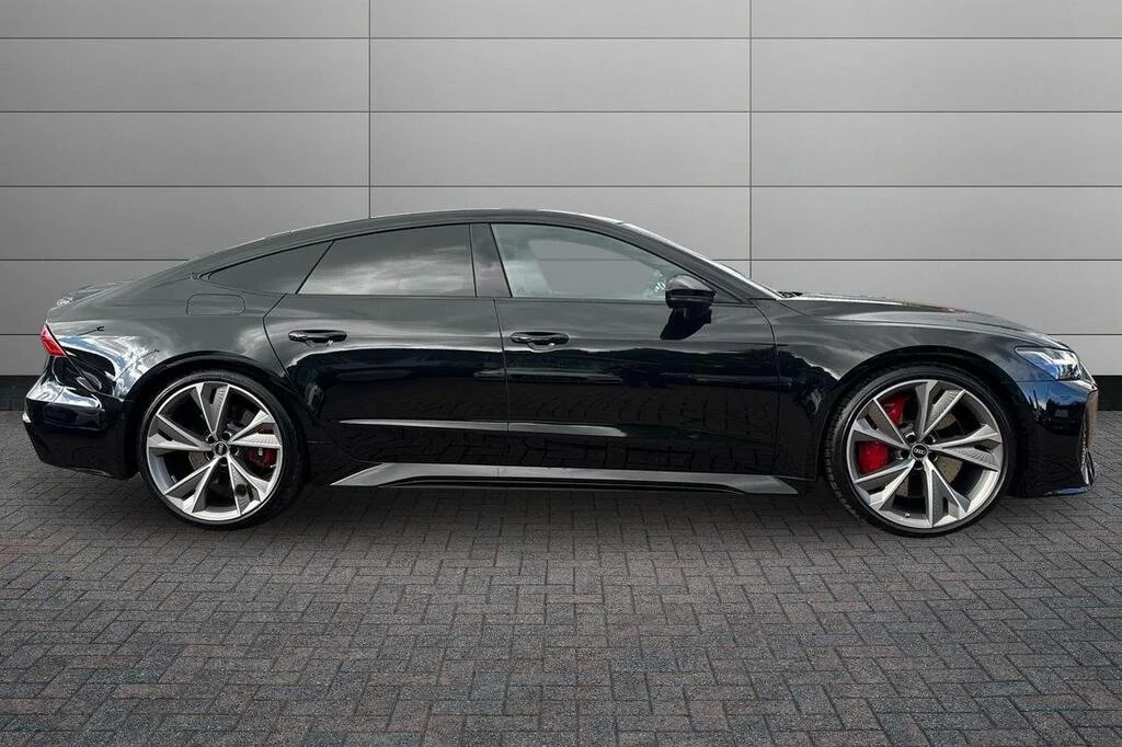 RS7 2.jpg
