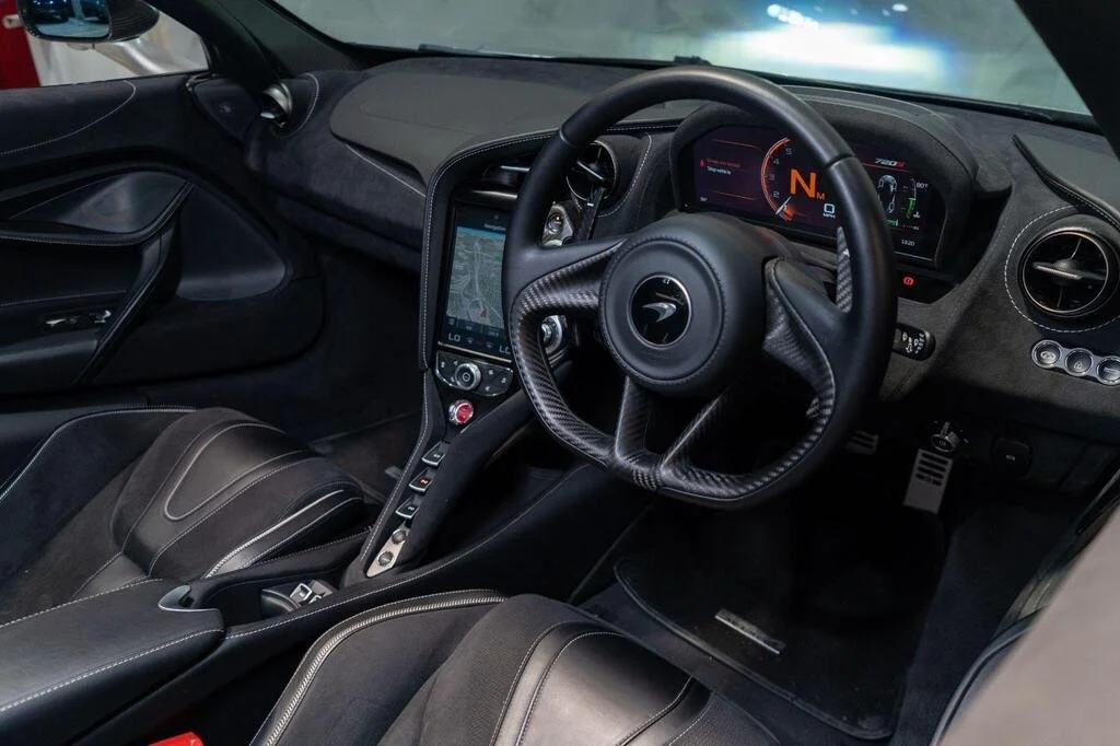 720S 4.jpg