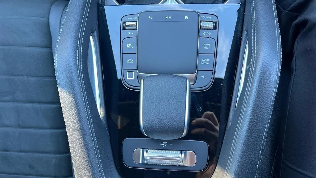 GLE 11.jpg