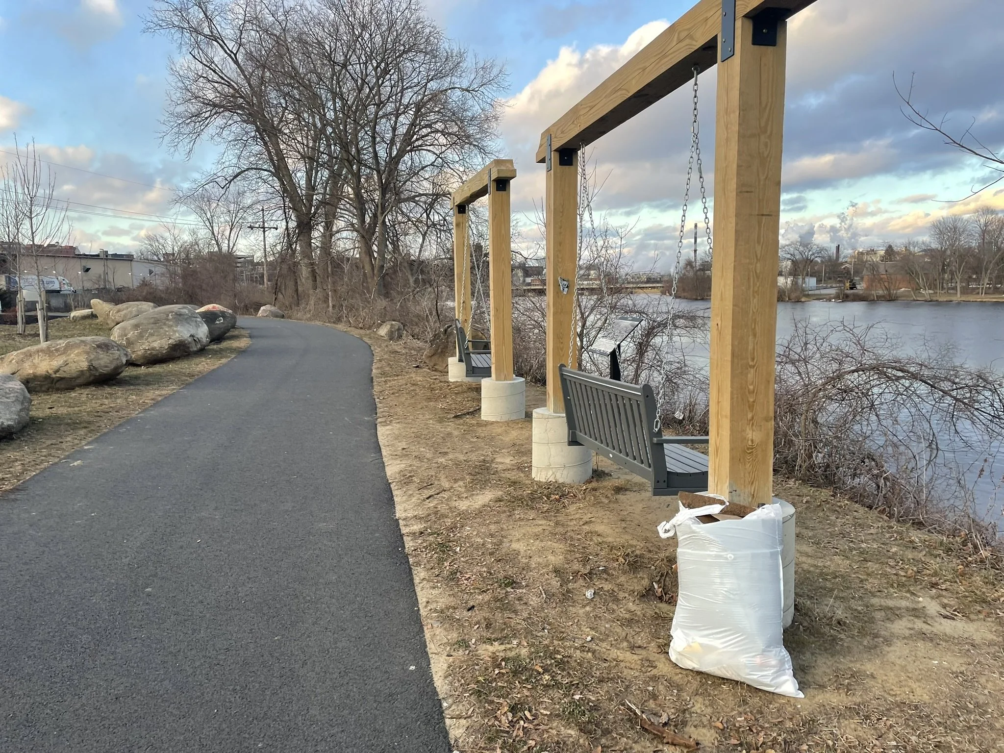 Let’s Clean Up Glens Falls Pruyn’s Path Together!