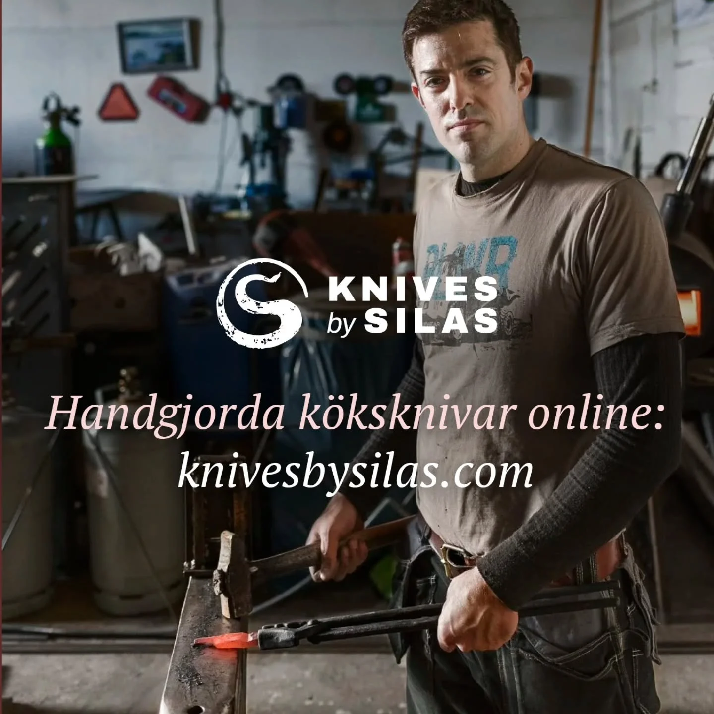 Kolla in min pinf&auml;rska helt nya webshopp!! Superproffsigt byggd av @formatfolket 
Det firar jag med 10% rabatt p&aring; alla knivar &ouml;ver julen ☃️🎉🎄🎁
www.knivesbysilas.com