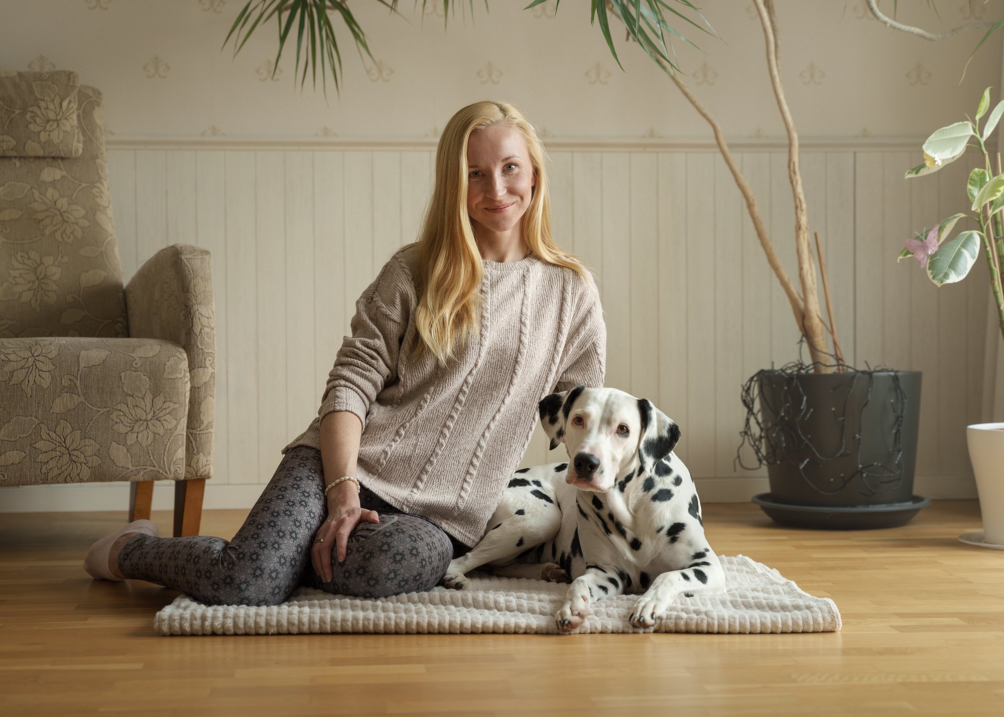 koeraaarmastus helina tammeleht koera pilt käitumisnõustamine koerte treenimine koeratreener käitumisnõustaja üksindusahastus.jpg