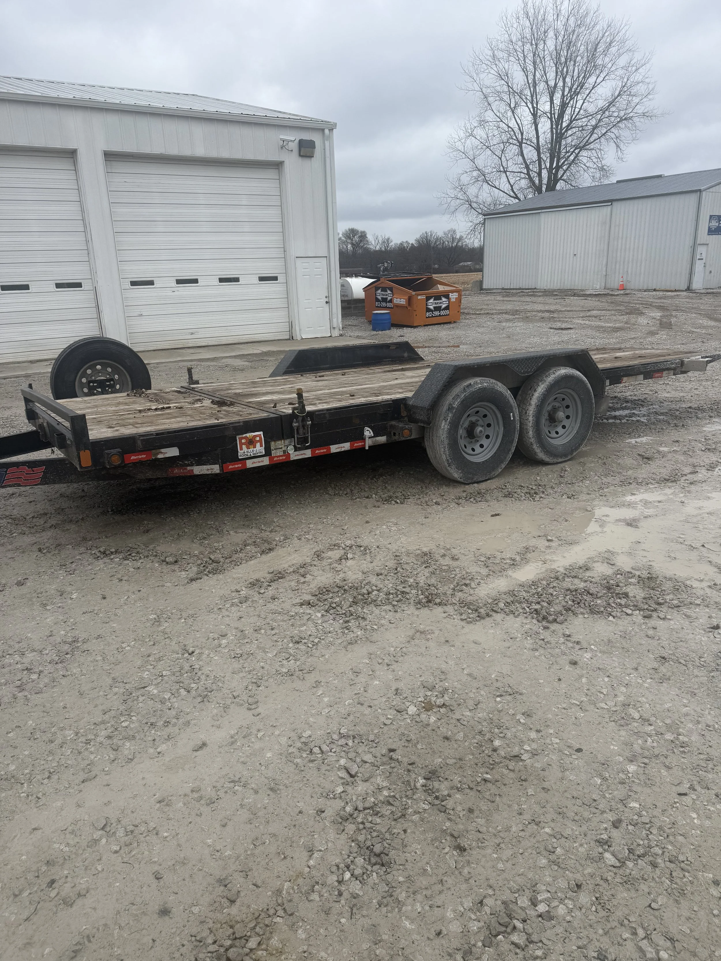 Trailer-4' Stationary Deck, 2 5/16 bal, 82
