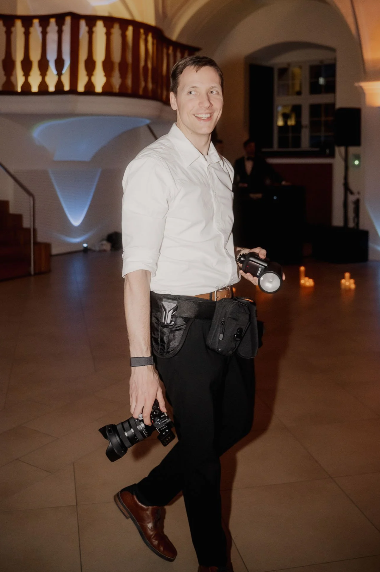 Ben ist erfahrener Hochzeitsfotograf für emotionale und authentische Hochzeiten mit epischen Feiern