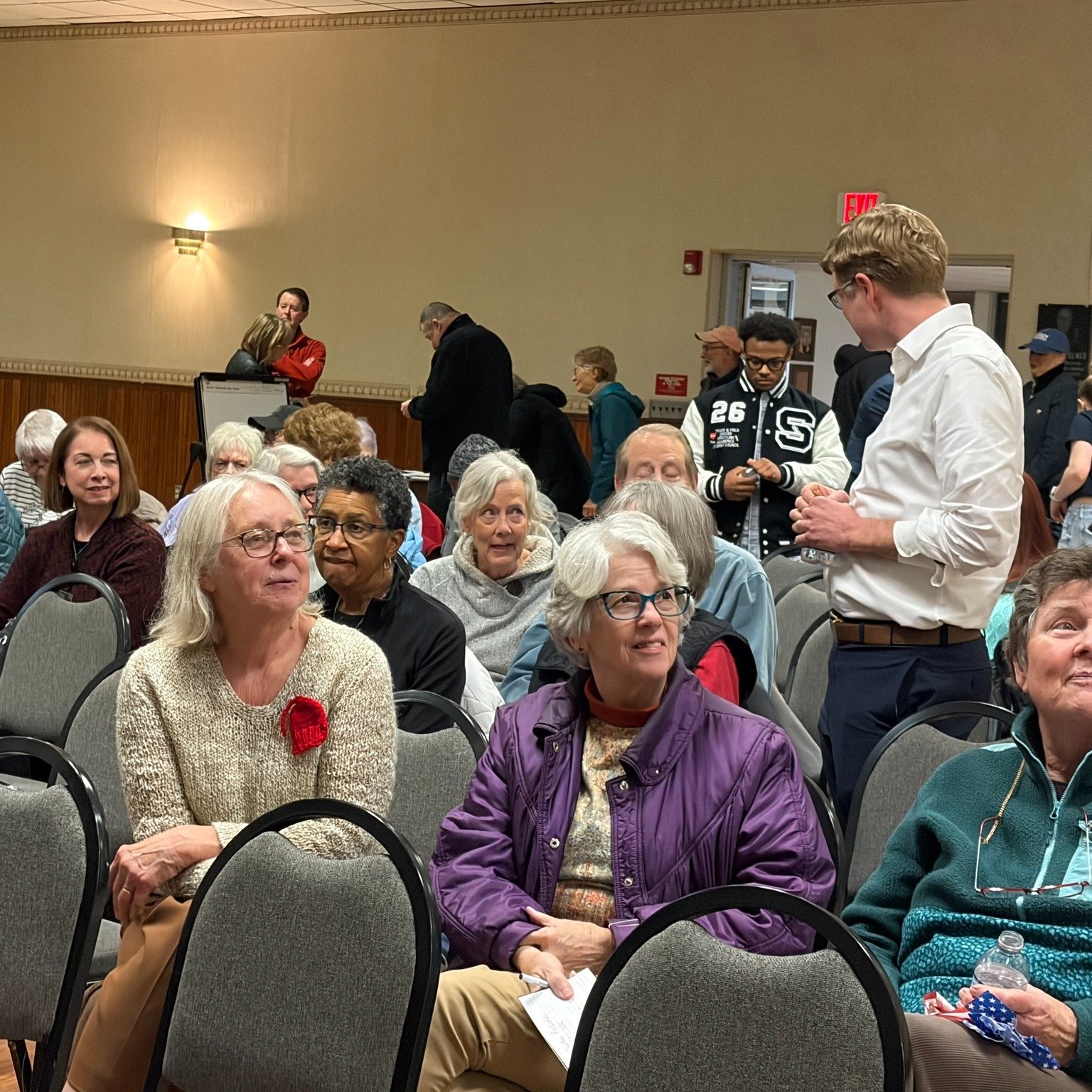 Great to be with the @eriecountydemocraticcommittee  last night in #Sandusky for a thoughtful panel discussion. #Ohioans deserve leaders who are transparent about their decisions, resolute in their values and fighters for every person in our state. T