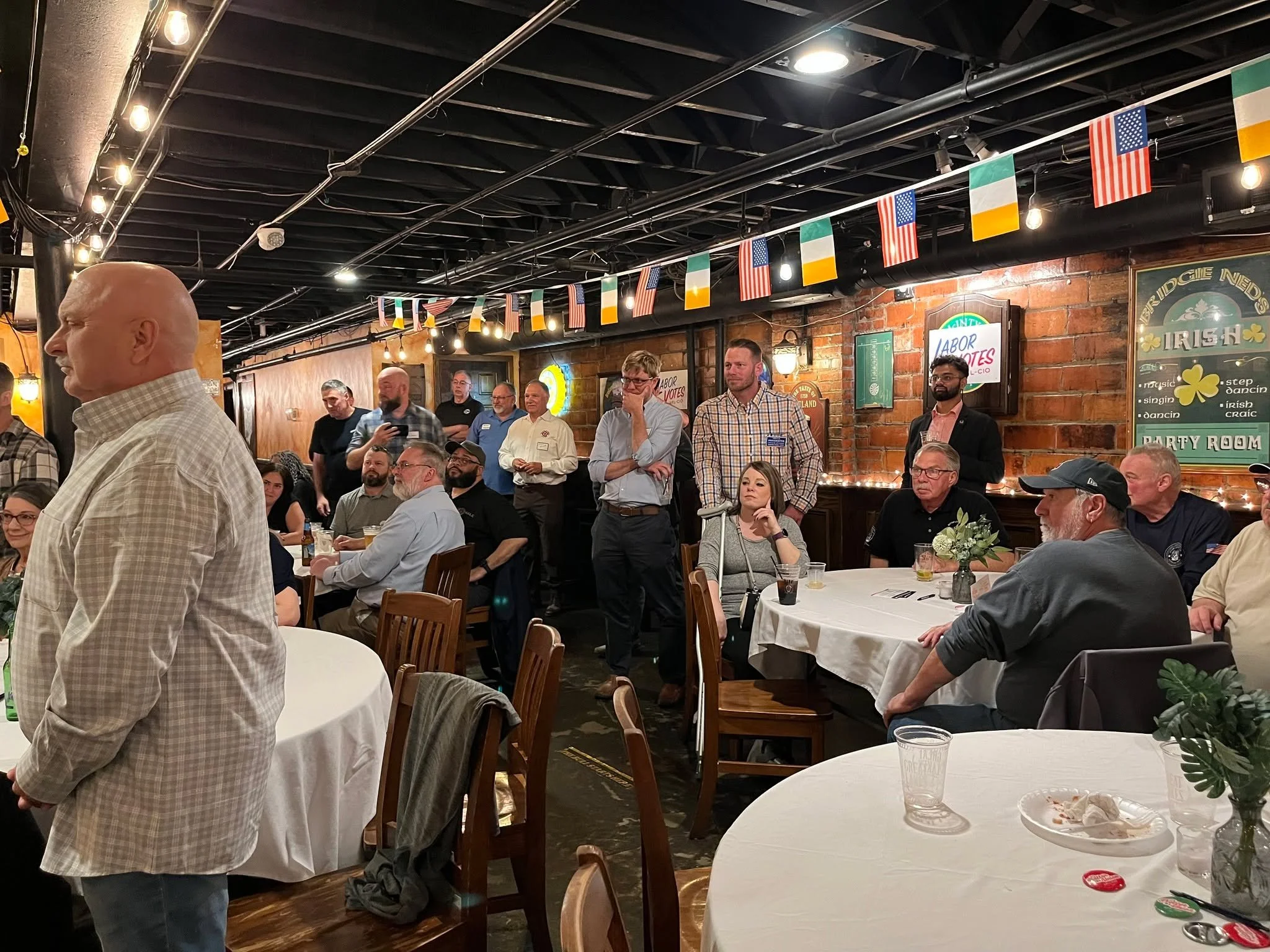 Enjoyed the opportunity to stop by the #NorthShoreAFLCIO fundraiser this past week. Protecting our Unions and workers rights in #Ohio is important and necessary work, when our politicians don't have our backs. Thanks to all who are in this fight! #Ha