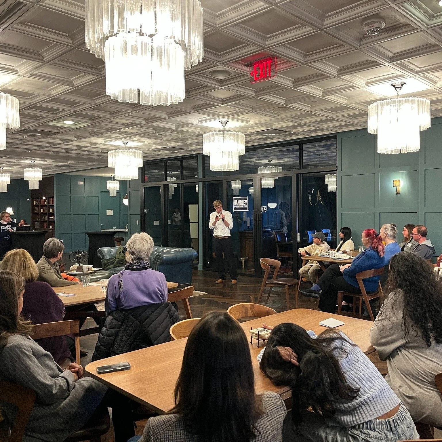 Back in #Cincinnati this week and had some of our youngest supporters out for an event! We must build an #Ohio where every community can thrive, so that every young person in our state can have a fair shot at a great future. #HambleyForOhio #CareForO