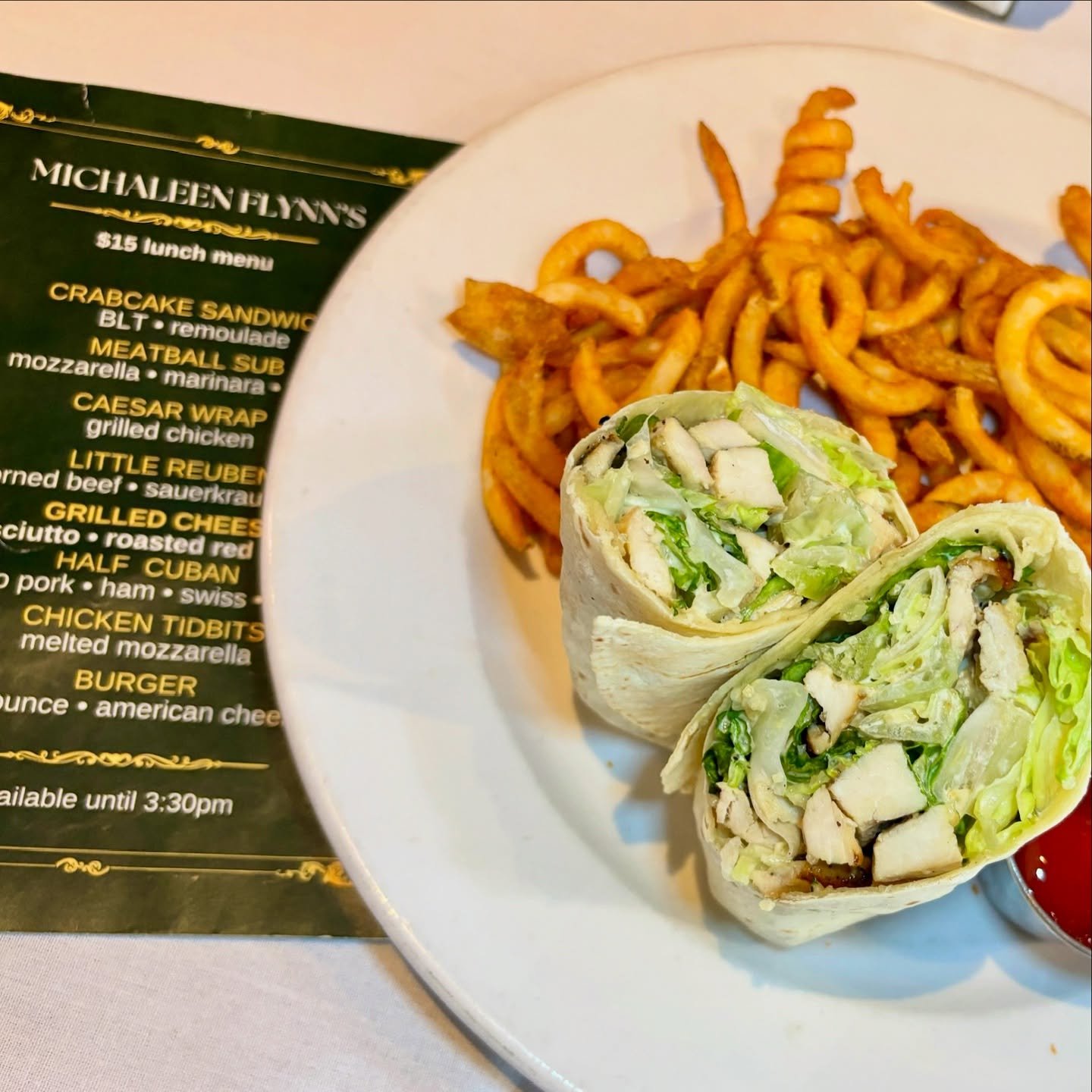 It’s a lunch special kind of day ππΌ
#michaleenflynns #lynbrookny #summer #lunch #longislandny #lieats